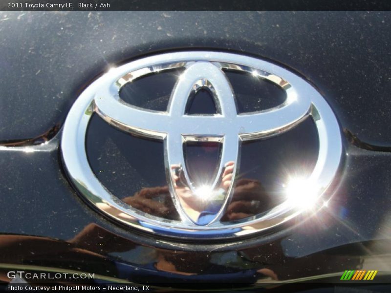 Black / Ash 2011 Toyota Camry LE