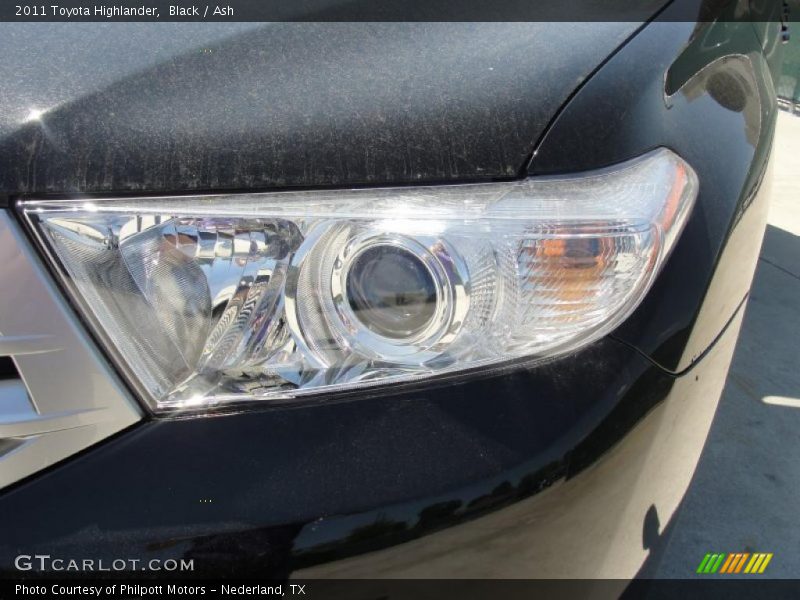 Black / Ash 2011 Toyota Highlander