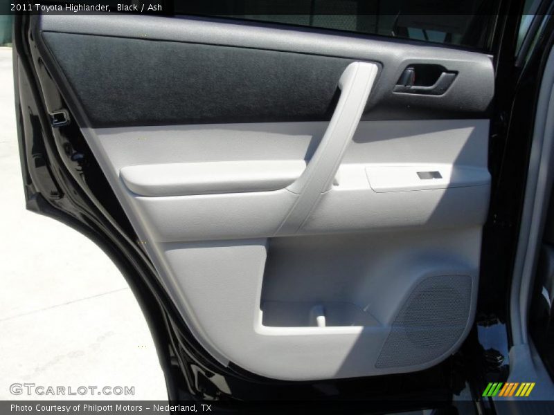 Black / Ash 2011 Toyota Highlander