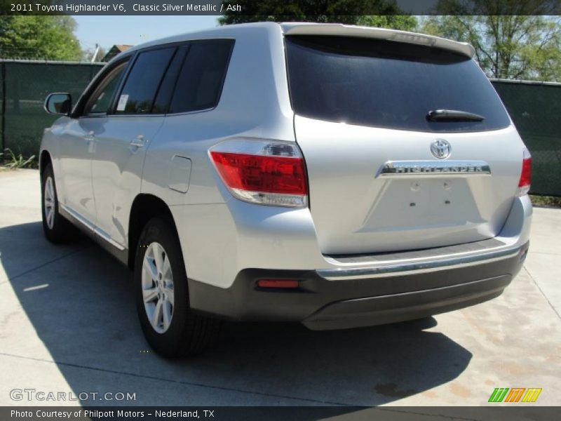 Classic Silver Metallic / Ash 2011 Toyota Highlander V6