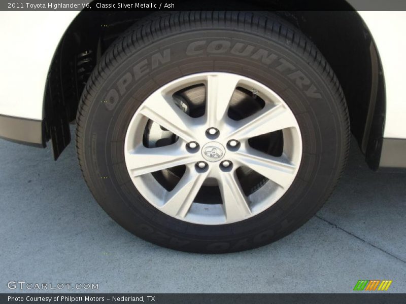 Classic Silver Metallic / Ash 2011 Toyota Highlander V6