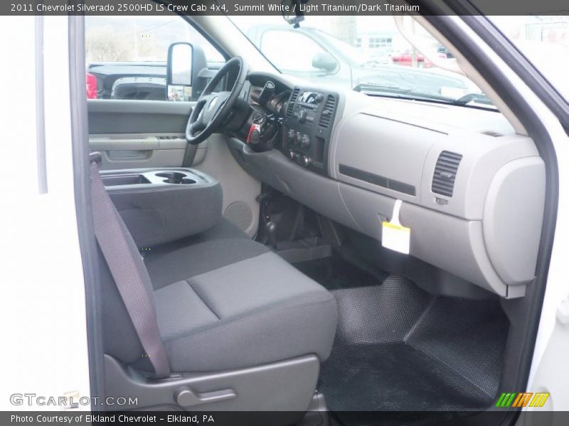 Summit White / Light Titanium/Dark Titanium 2011 Chevrolet Silverado 2500HD LS Crew Cab 4x4