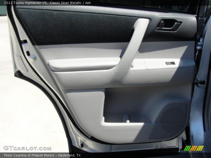 Classic Silver Metallic / Ash 2011 Toyota Highlander V6