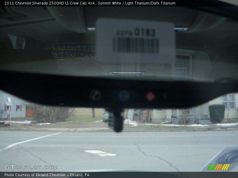 Summit White / Light Titanium/Dark Titanium 2011 Chevrolet Silverado 2500HD LS Crew Cab 4x4