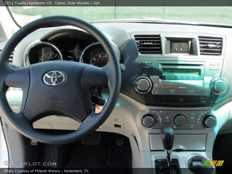 Classic Silver Metallic / Ash 2011 Toyota Highlander V6