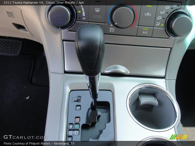Classic Silver Metallic / Ash 2011 Toyota Highlander V6