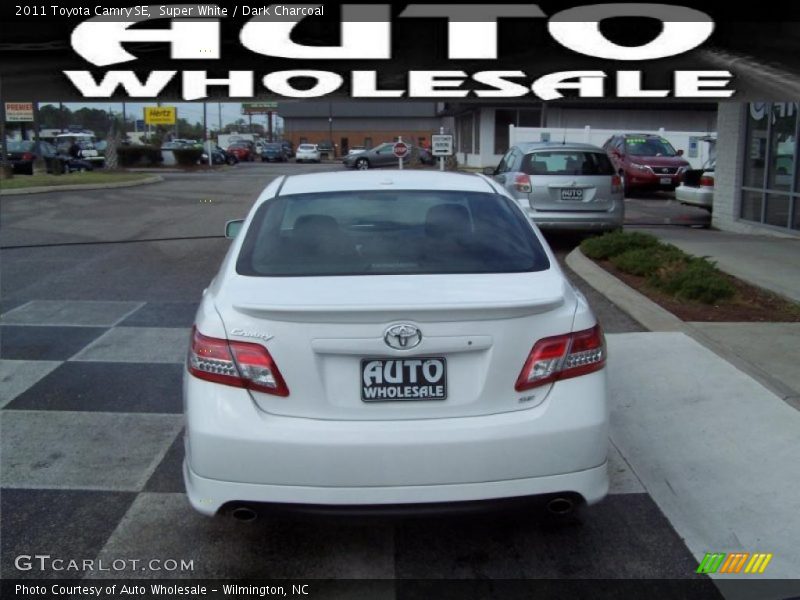 Super White / Dark Charcoal 2011 Toyota Camry SE