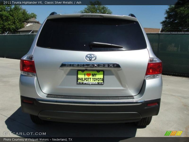Classic Silver Metallic / Ash 2011 Toyota Highlander V6