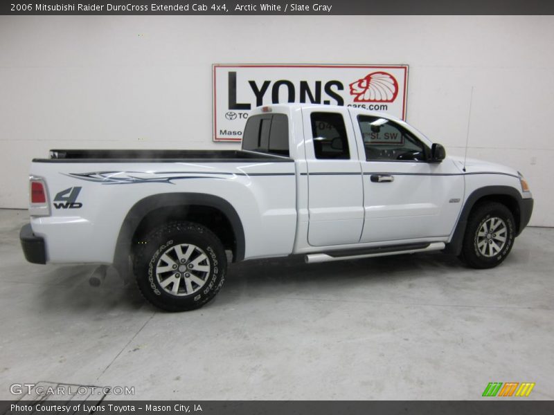 Arctic White / Slate Gray 2006 Mitsubishi Raider DuroCross Extended Cab 4x4