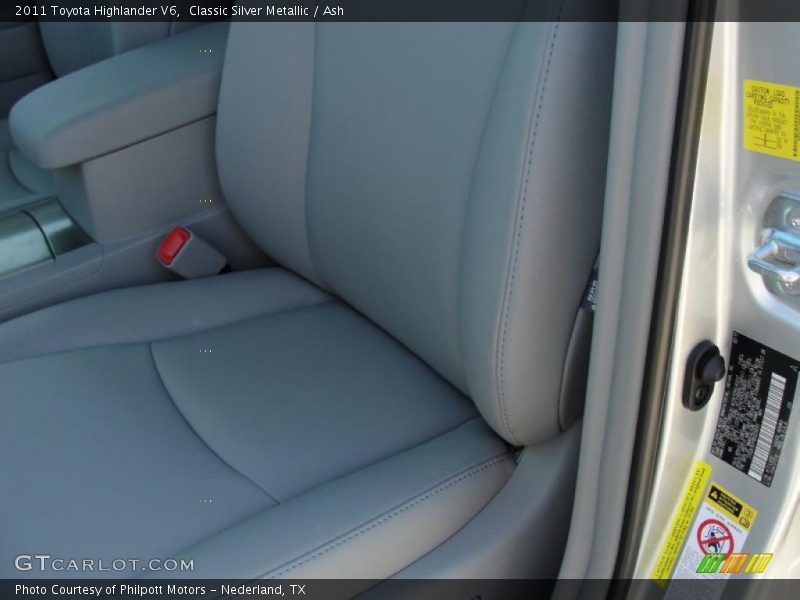 Classic Silver Metallic / Ash 2011 Toyota Highlander V6