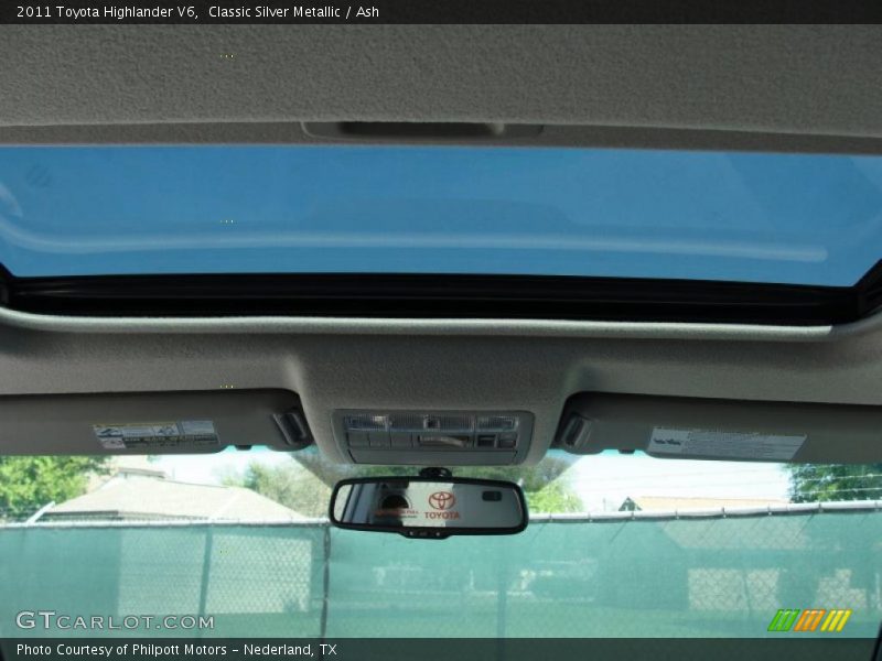 Classic Silver Metallic / Ash 2011 Toyota Highlander V6