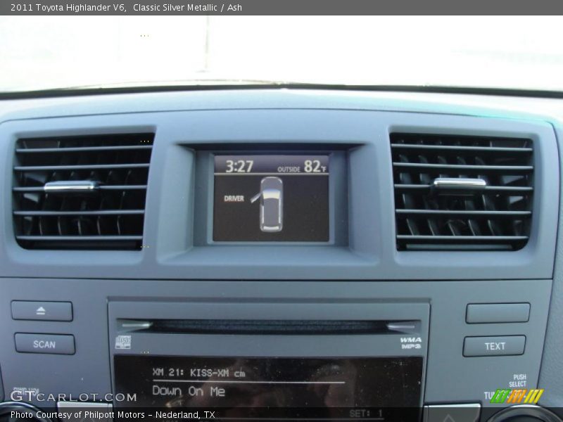 Classic Silver Metallic / Ash 2011 Toyota Highlander V6