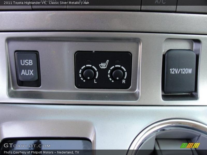 Classic Silver Metallic / Ash 2011 Toyota Highlander V6