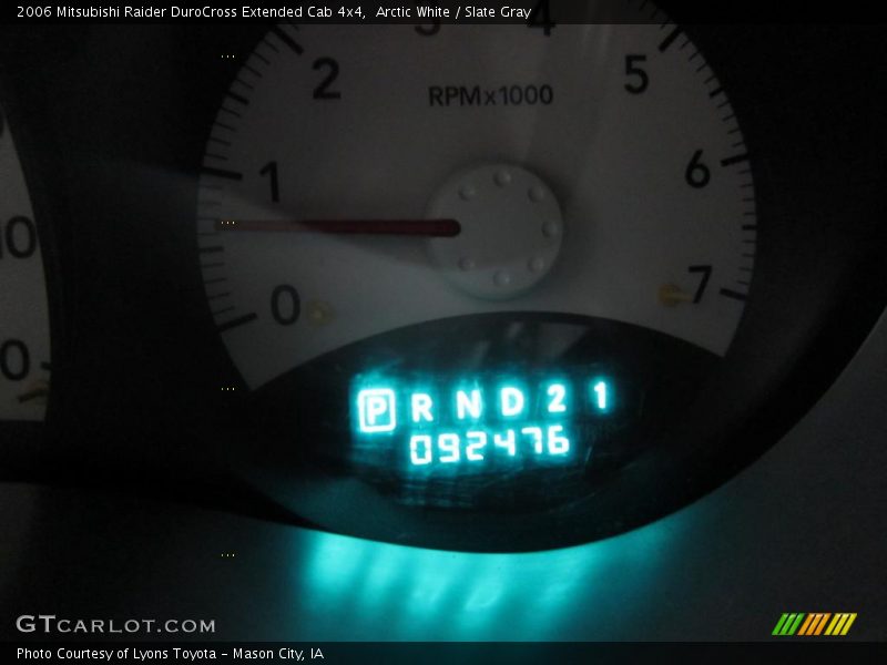 Arctic White / Slate Gray 2006 Mitsubishi Raider DuroCross Extended Cab 4x4