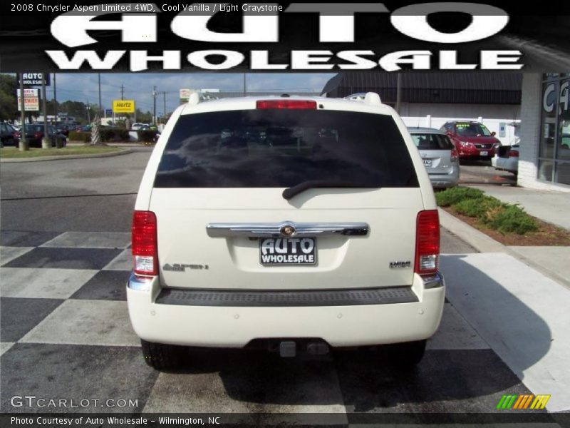 Cool Vanilla / Light Graystone 2008 Chrysler Aspen Limited 4WD