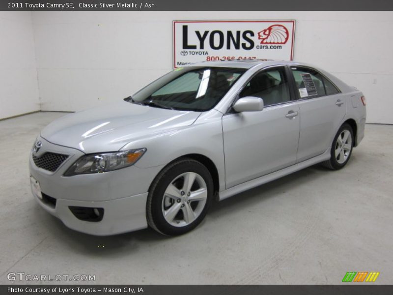 Classic Silver Metallic / Ash 2011 Toyota Camry SE