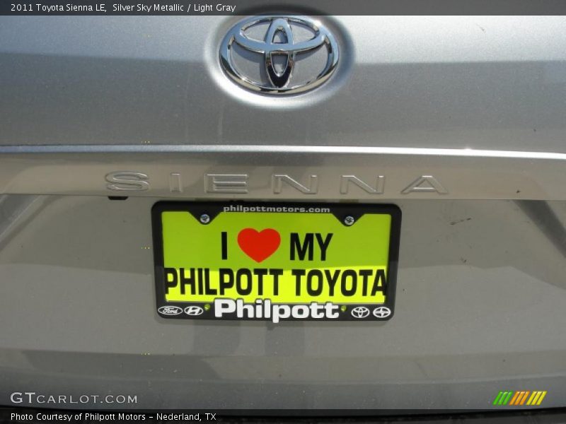 Silver Sky Metallic / Light Gray 2011 Toyota Sienna LE