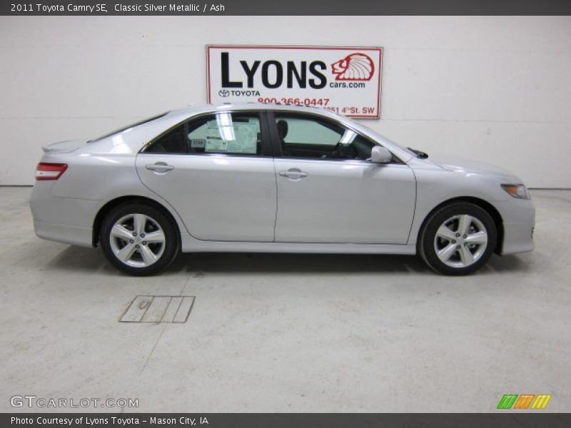 Classic Silver Metallic / Ash 2011 Toyota Camry SE