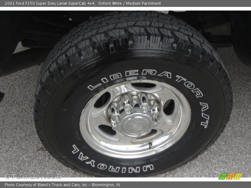 Oxford White / Medium Parchment 2001 Ford F250 Super Duty Lariat SuperCab 4x4