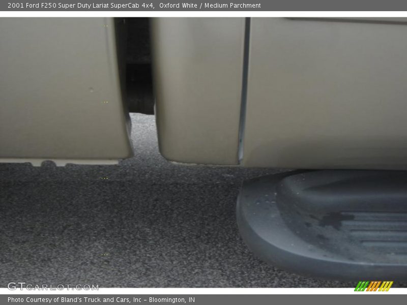 Oxford White / Medium Parchment 2001 Ford F250 Super Duty Lariat SuperCab 4x4