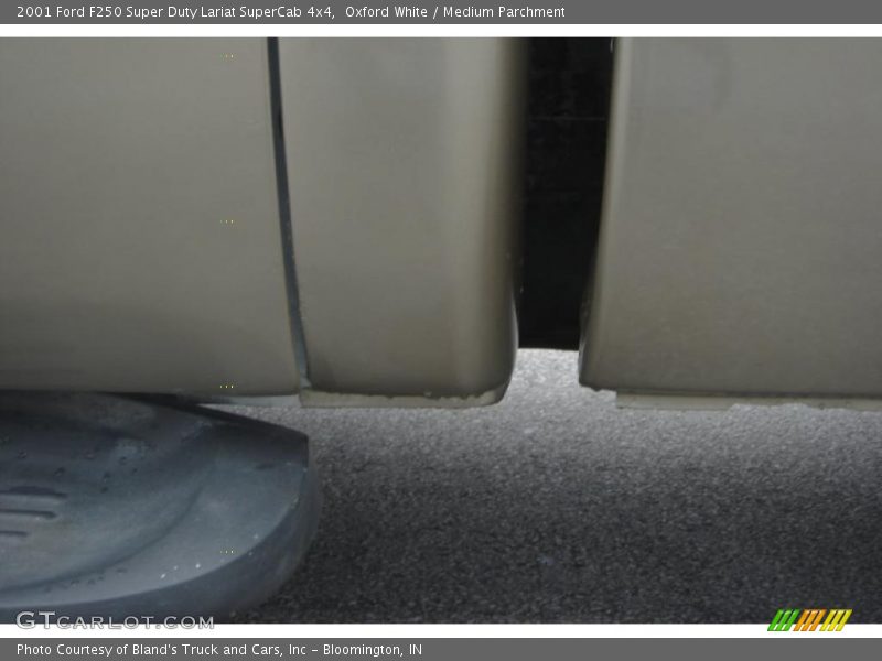 Oxford White / Medium Parchment 2001 Ford F250 Super Duty Lariat SuperCab 4x4