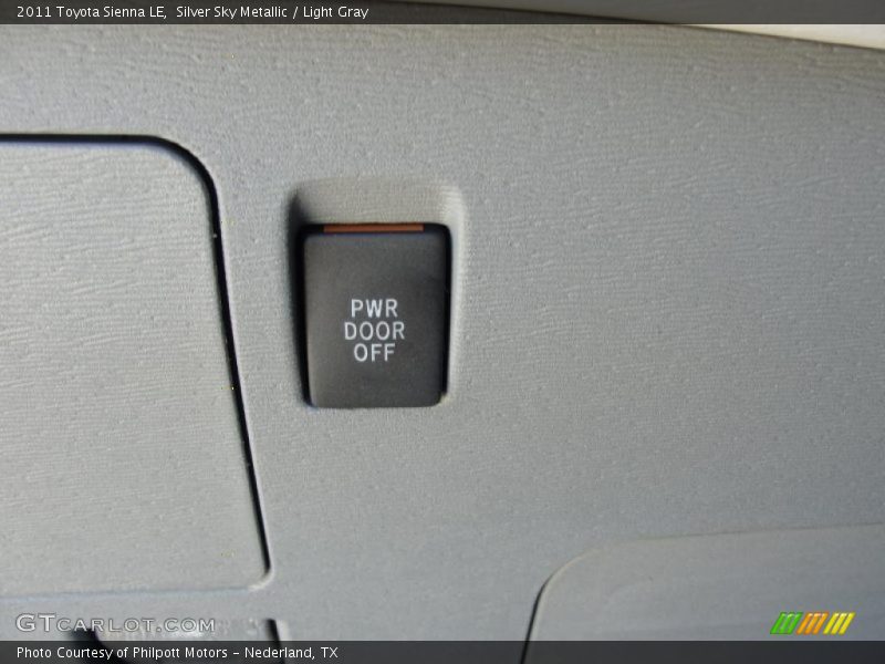 Silver Sky Metallic / Light Gray 2011 Toyota Sienna LE