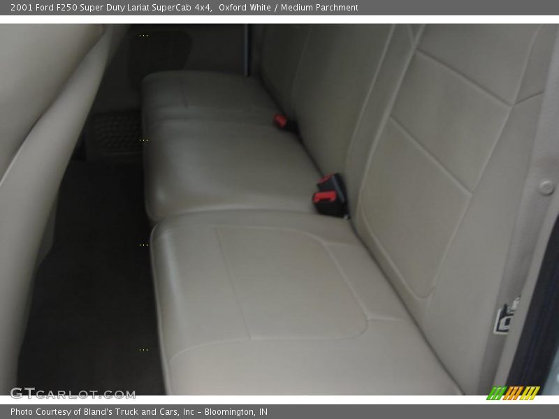 Oxford White / Medium Parchment 2001 Ford F250 Super Duty Lariat SuperCab 4x4