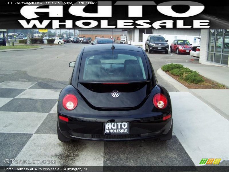 Black / Black 2010 Volkswagen New Beetle 2.5 Coupe