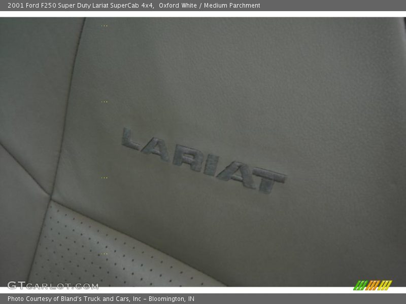 Oxford White / Medium Parchment 2001 Ford F250 Super Duty Lariat SuperCab 4x4