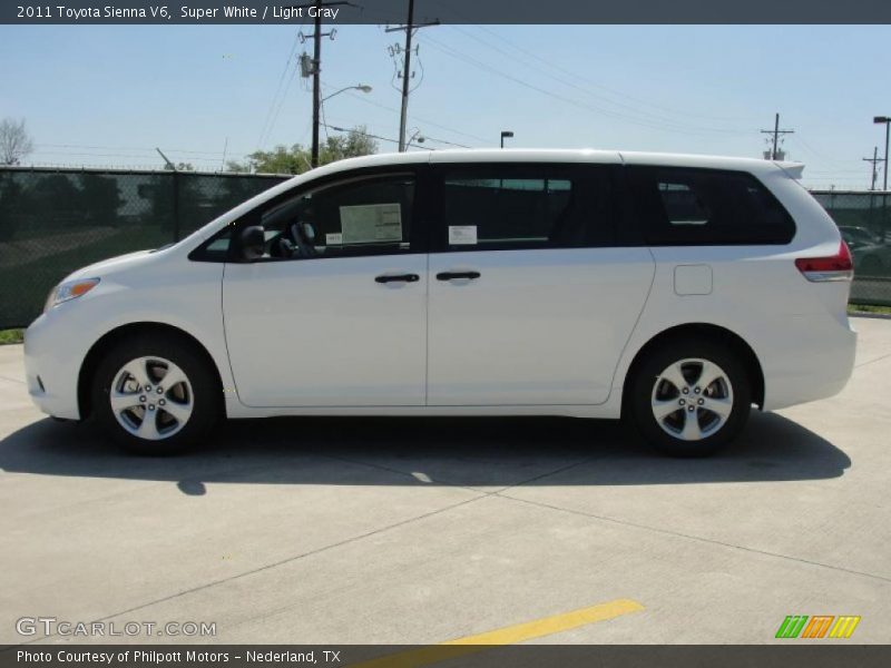 Super White / Light Gray 2011 Toyota Sienna V6