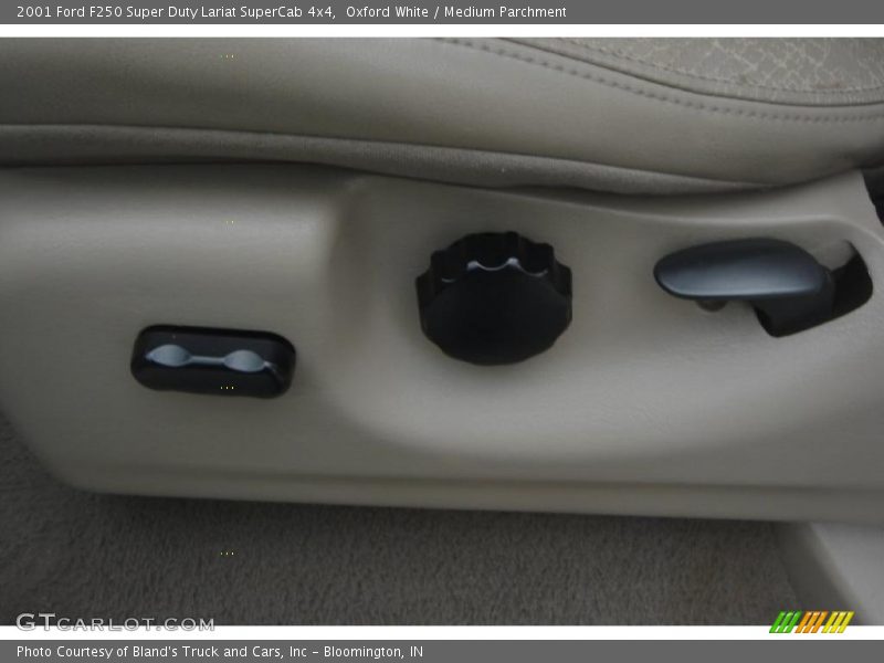 Oxford White / Medium Parchment 2001 Ford F250 Super Duty Lariat SuperCab 4x4