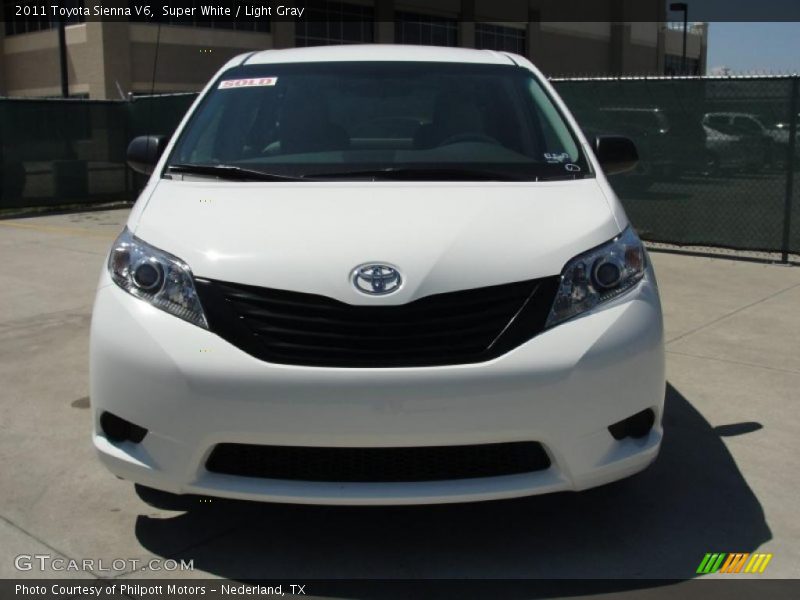 Super White / Light Gray 2011 Toyota Sienna V6