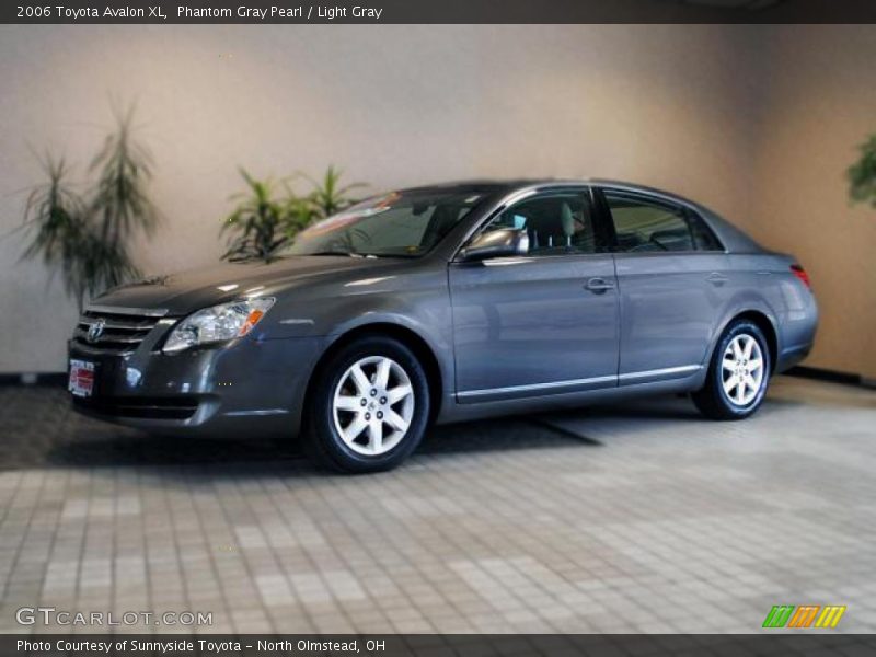 Phantom Gray Pearl / Light Gray 2006 Toyota Avalon XL