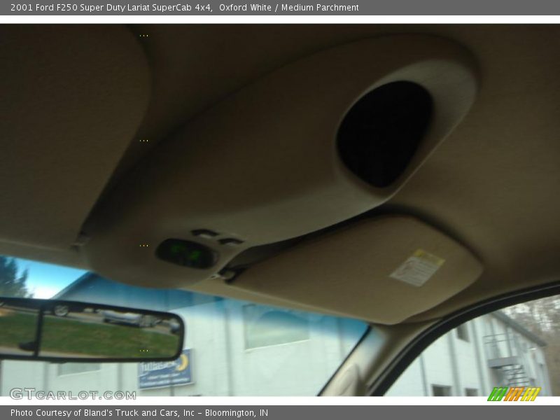 Oxford White / Medium Parchment 2001 Ford F250 Super Duty Lariat SuperCab 4x4