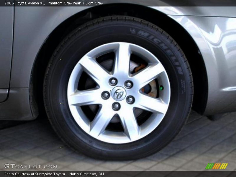 Phantom Gray Pearl / Light Gray 2006 Toyota Avalon XL