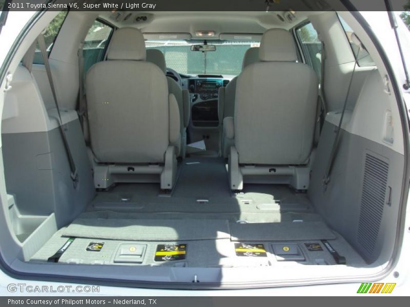 Super White / Light Gray 2011 Toyota Sienna V6