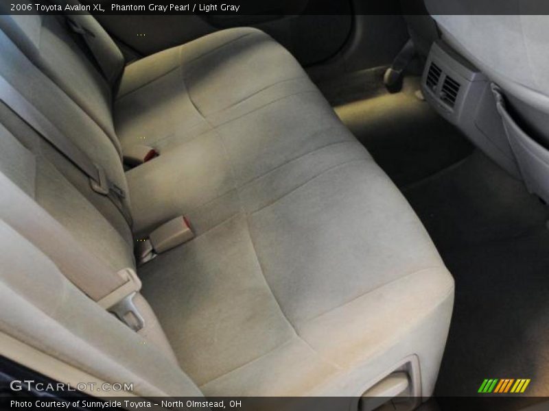 Phantom Gray Pearl / Light Gray 2006 Toyota Avalon XL