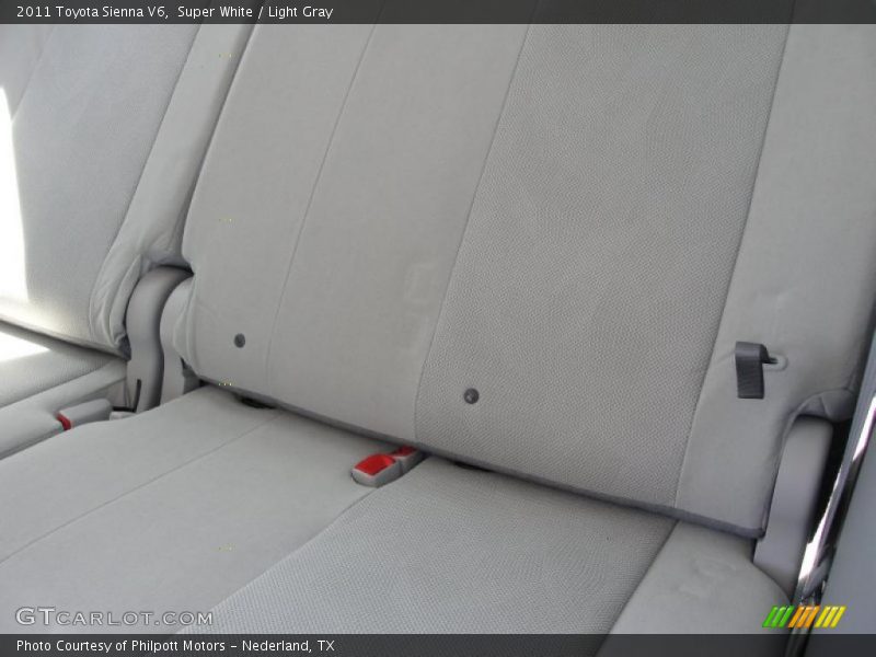 Super White / Light Gray 2011 Toyota Sienna V6