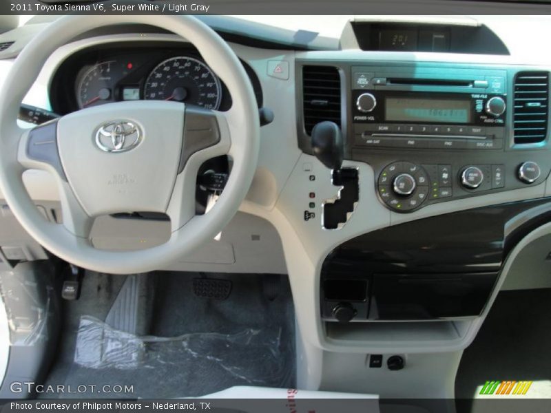 Super White / Light Gray 2011 Toyota Sienna V6