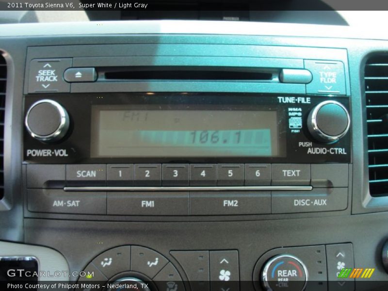 Super White / Light Gray 2011 Toyota Sienna V6