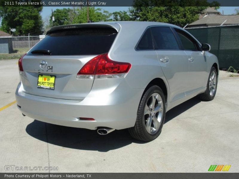 Classic Silver Metallic / Light Gray 2011 Toyota Venza V6