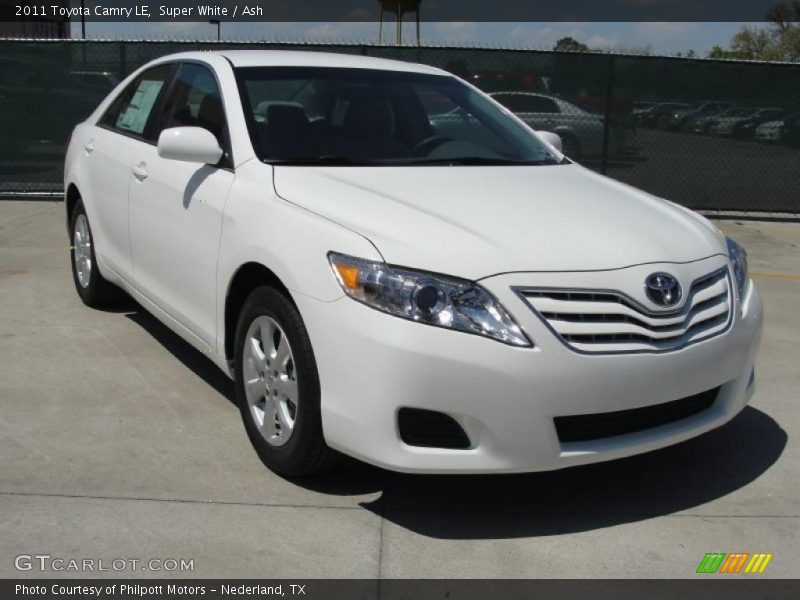 Super White / Ash 2011 Toyota Camry LE