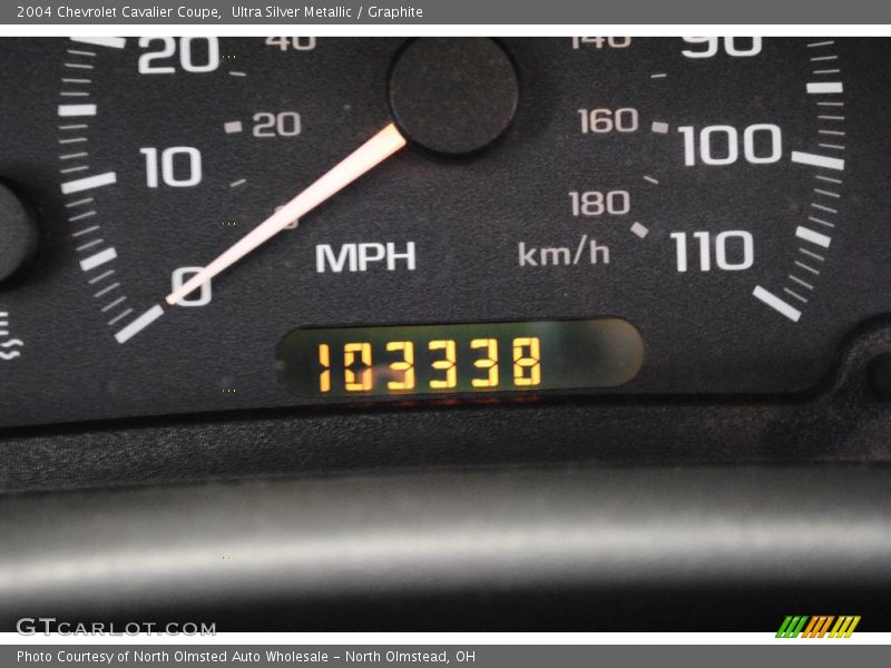 Ultra Silver Metallic / Graphite 2004 Chevrolet Cavalier Coupe