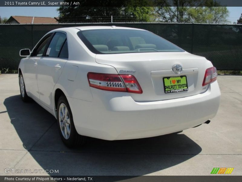 Super White / Ash 2011 Toyota Camry LE