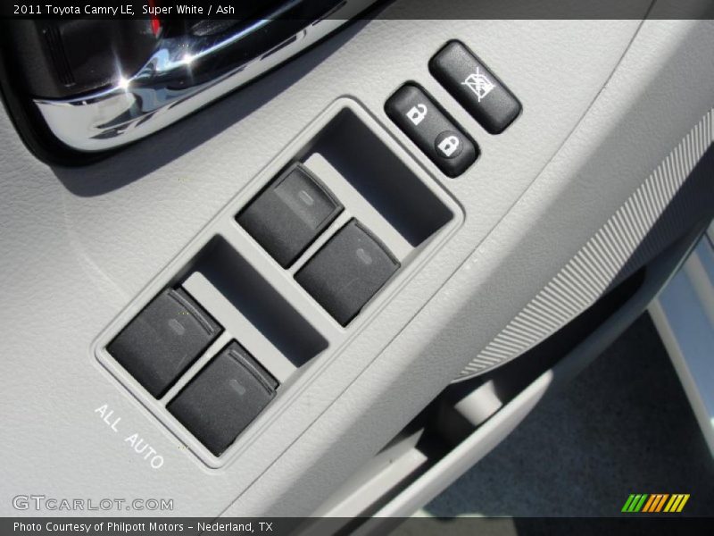 Super White / Ash 2011 Toyota Camry LE