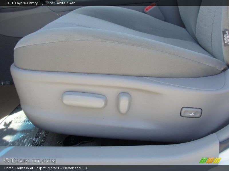 Super White / Ash 2011 Toyota Camry LE
