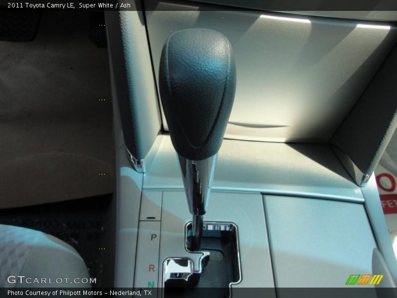 Super White / Ash 2011 Toyota Camry LE