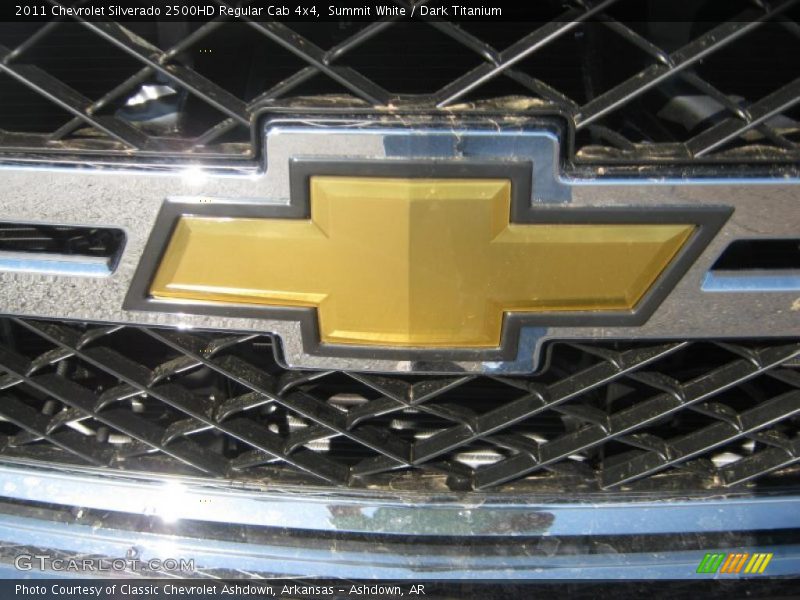 Summit White / Dark Titanium 2011 Chevrolet Silverado 2500HD Regular Cab 4x4