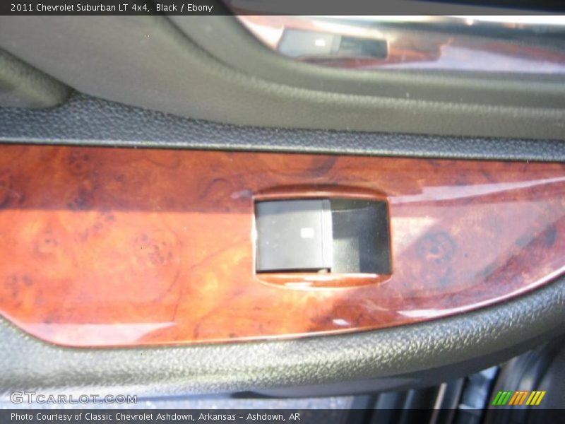 Black / Ebony 2011 Chevrolet Suburban LT 4x4