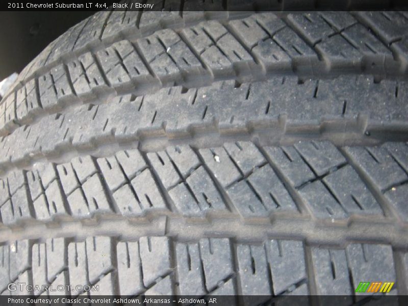 Black / Ebony 2011 Chevrolet Suburban LT 4x4